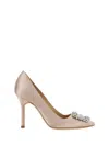 Manolo Blahnik Hangisi 70mm Crystal-buckle Pumps In Beige