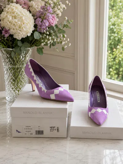 Manolo Blahnik Women's Sorpasso Pumps In Bright Purple / White