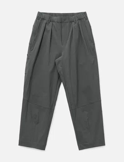 Manors Golf Recycled Greenskeeper Trouser In Gray