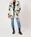 Manoush Hippy Nounours Coat In White/black In Multi