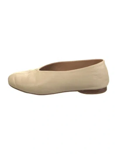 Pre-owned Mansur Gavriel Leather Ballet Flats In Neutral
