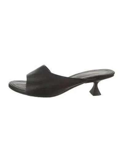 Pre-owned Mansur Gavriel Leather Slides In Black