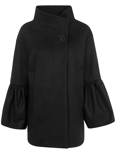 Mantù Mantu Coat In Black