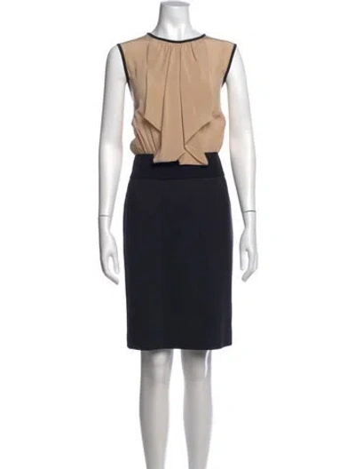 Pre-owned Mantù Crew Neck Knee-length Dress In Black