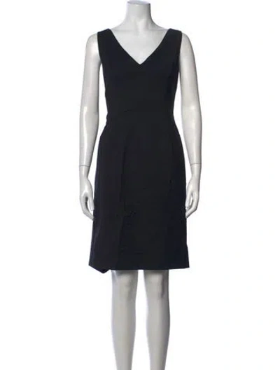 Pre-owned Mantù V-neck Knee-length Dress In Black