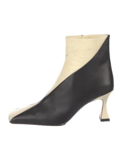 Pre-owned Manu Atelier Leather Boots In Black