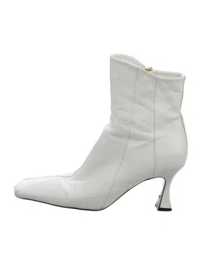 Pre-owned Manu Atelier Leather Boots In White
