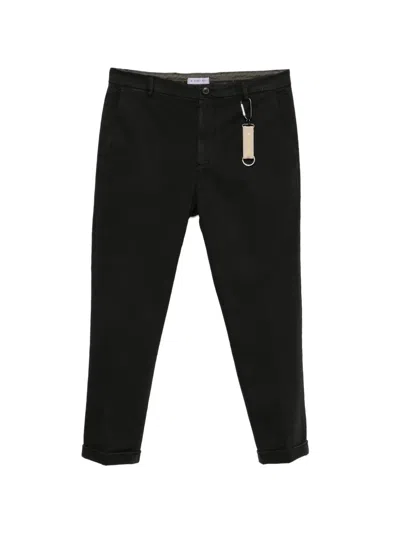 Manuel Ritz Diagonal-pocket Chinos In Black