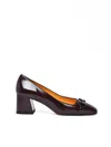 Mara Bini Chocolate Leather Chain Pumps In Black