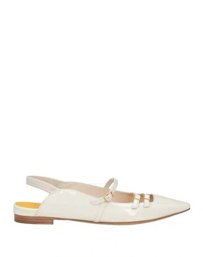 Mara Bini Woman Ballet Flats White Size 8 Leather