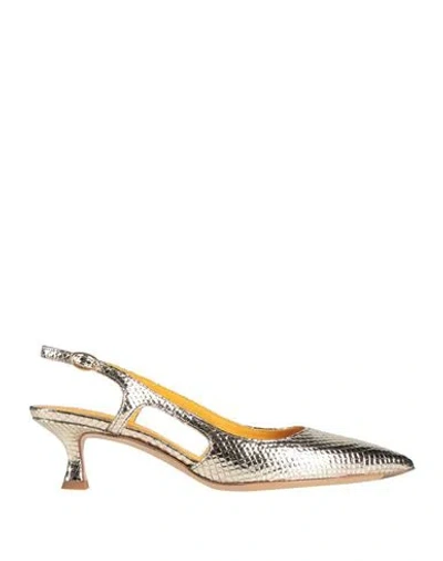 Mara Bini Woman Pumps Gold Size 8 Textile Fibers