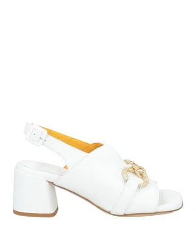 Mara Bini Woman Sandals White Size 6 Leather