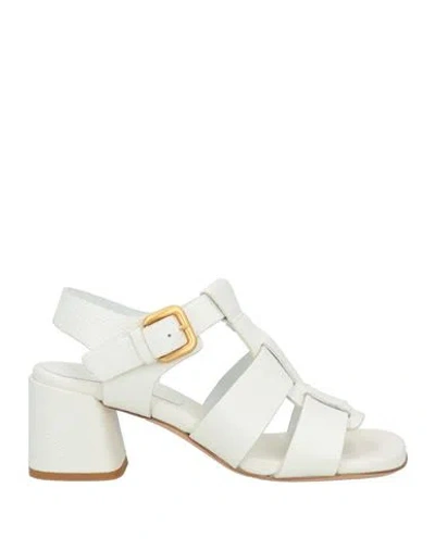 Mara Bini Woman Sandals White Size 9 Leather