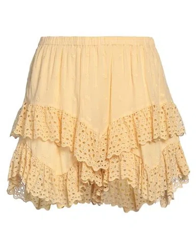 Marant Etoile Sukira Broderie-anglaise Shorts In Yellow