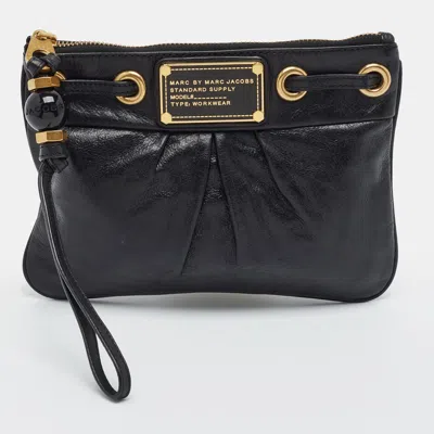 Pre-owned Marc By Marc Jacobs Black Leather Wristlet Clutch