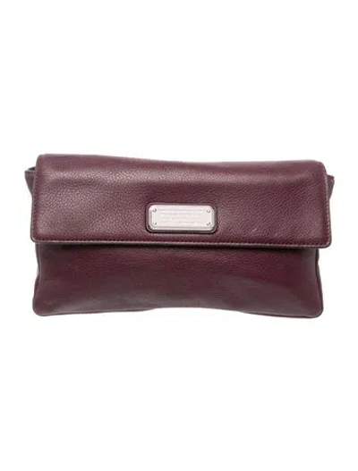 Pre-owned Marc By Marc Jacobs Leather Clutch In Burgundy