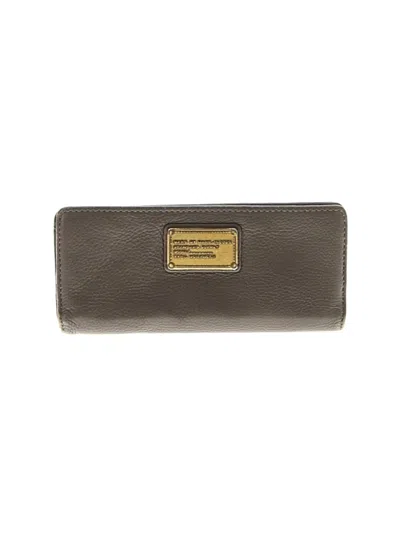 Pre-owned Marc By Marc Jacobs Leather Clutch In Gray
