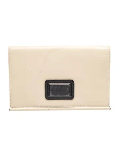 Pre-owned Marc By Marc Jacobs Leather Clutch In Neutral