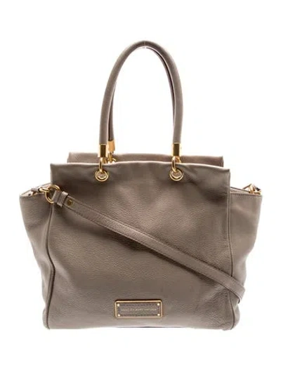 Pre-owned Marc By Marc Jacobs Leather Shoulder Bag In Neutrals