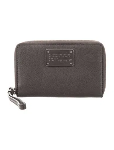 Pre-owned Marc By Marc Jacobs Leather Wallet In Grey