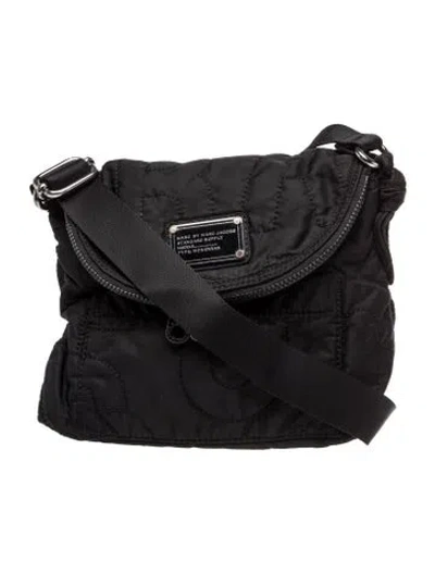 Pre-owned Marc By Marc Jacobs Nylon Shoulder Bag In Black