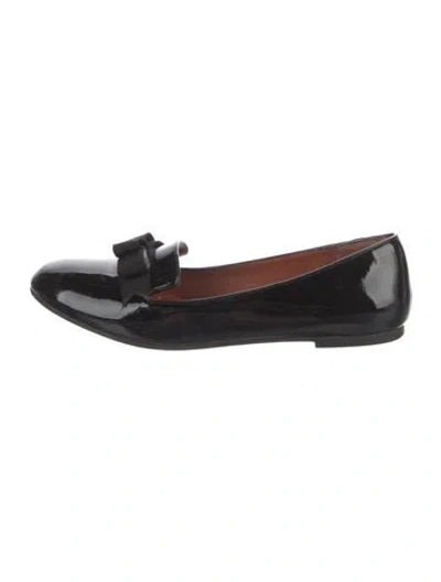 Pre-owned Marc By Marc Jacobs Patent Leather Bow Accents Loafers In Black