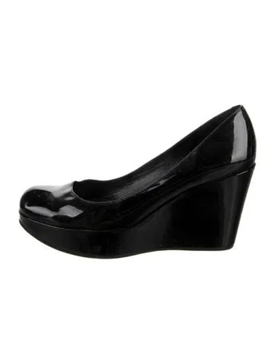 Pre-owned Marc By Marc Jacobs Patent Leather Pumps In Black