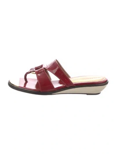 Pre-owned Marc By Marc Jacobs Patent Leather Slides In Red