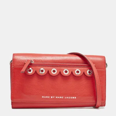 Pre-owned Marc By Marc Jacobs Red Leather Eyelet Flap Wallet On Chain