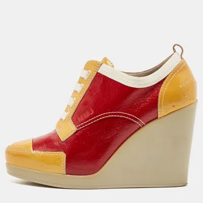 Pre-owned Marc By Marc Jacobs Red/yellow Patent Leather Wedge Sneakers Size 37