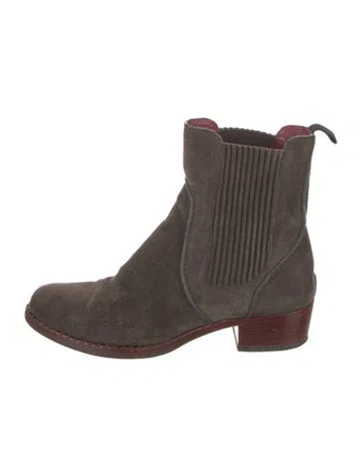 Pre-owned Marc By Marc Jacobs Suede Chelsea Boots In Brown