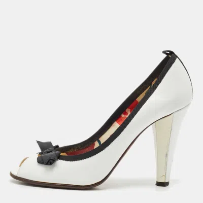 Pre-owned Marc By Marc Jacobs White/black Leather Bow Peep Toe Pumps Size 38