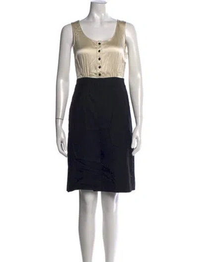 Pre-owned Marc By Marc Jacobs Wool Knee-length Dress In Neutrals