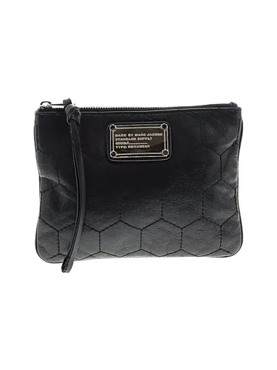 Pre-owned Marc By Marc Jacobs Wristlet In Black