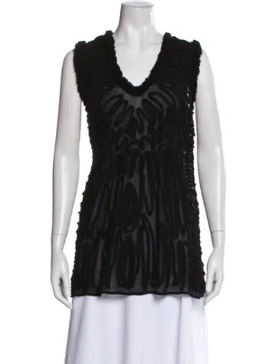Pre-owned Marc Cain Patterned V-neck Top In Black