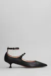 Marc Ellis Pumps