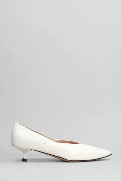MARC ELLIS MARC ELLIS PUMPS