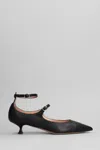 Marc Ellis Pumps