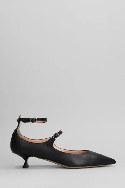 MARC ELLIS MARC ELLIS PUMPS