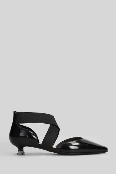Marc Ellis Pumps In Black