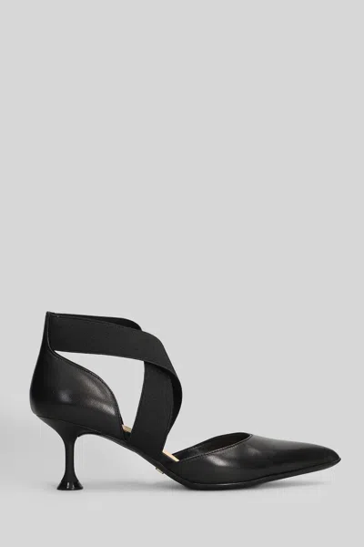 Marc Ellis Pumps In Black