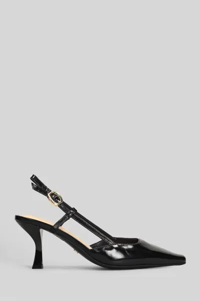 MARC ELLIS MARC ELLIS PUMPS