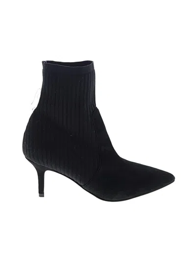 Pre-owned Marc Fisher Ankle Boots In Black