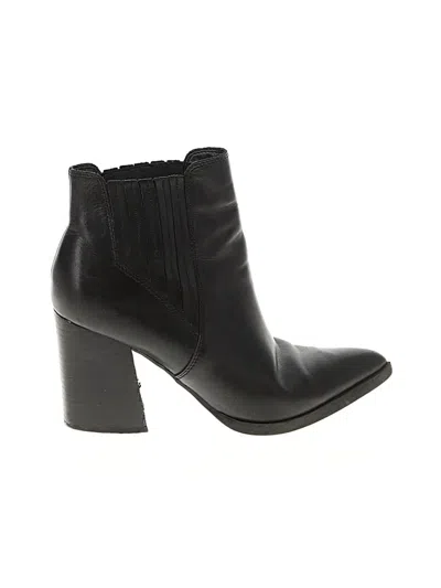 Pre-owned Marc Fisher Ankle Boots In Black