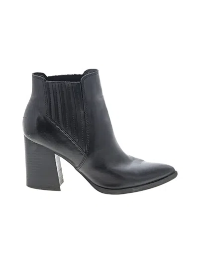 Pre-owned Marc Fisher Ankle Boots In Black