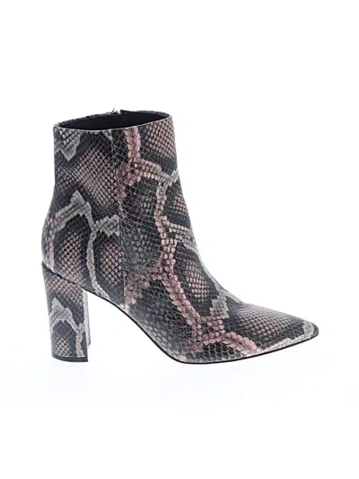 Pre-owned Marc Fisher Ankle Boots In Burgundy