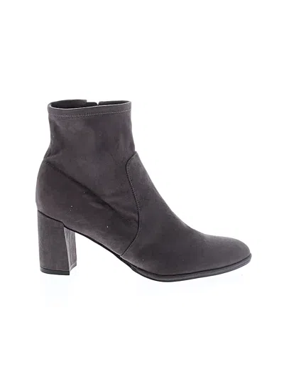 Pre-owned Marc Fisher Ankle Boots In Gray