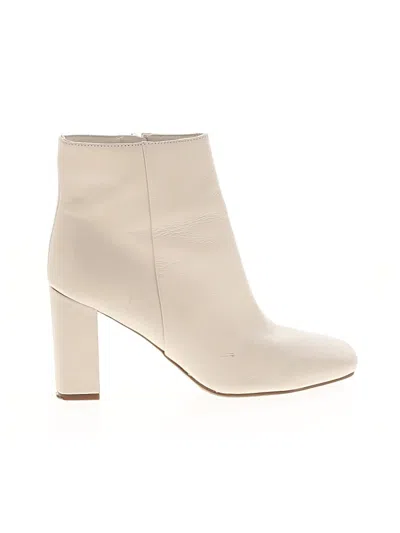 Pre-owned Marc Fisher Ankle Boots In Ivory