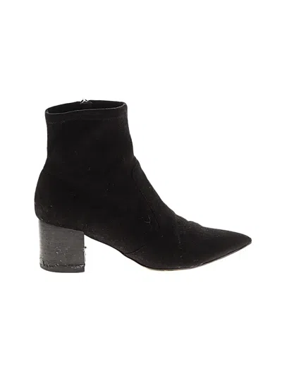 Pre-owned Marc Fisher Boots In Black