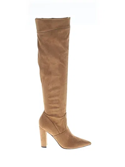 Pre-owned Marc Fisher Boots In Tan